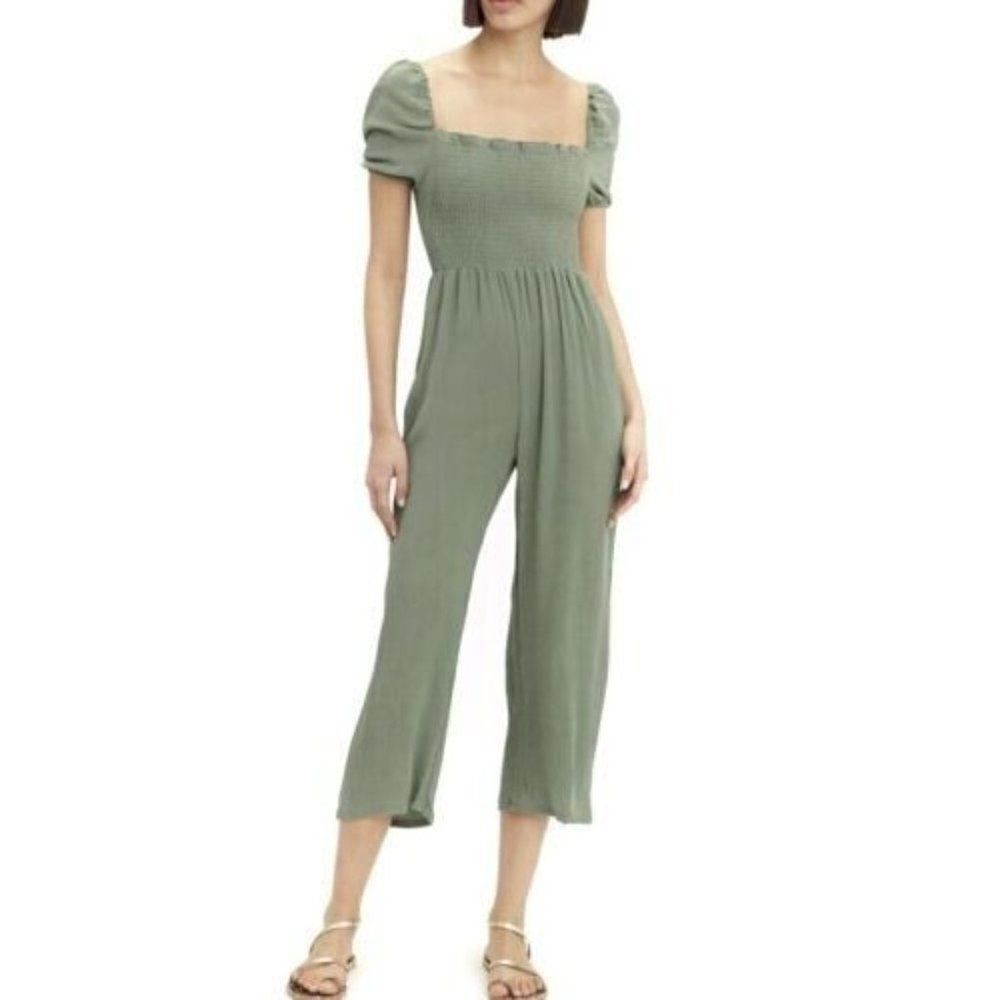 Flynn Skye Jumpsuit Green Smocked Size Medium